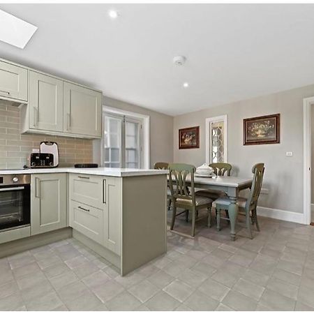 119 Northgate St - Delightful One Bedroom Apartment With Fantastic Living Space Bury St. Edmunds ภายนอก รูปภาพ