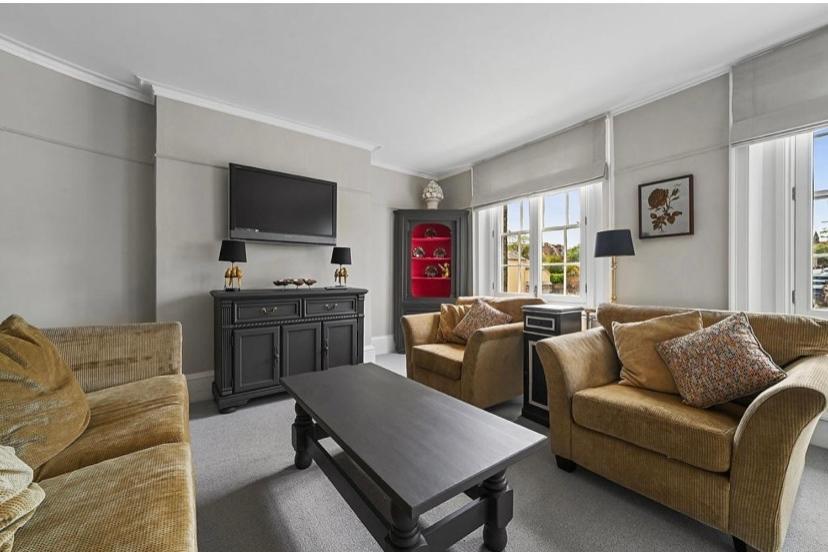 119 Northgate St - Delightful One Bedroom Apartment With Fantastic Living Space Bury St. Edmunds ภายนอก รูปภาพ