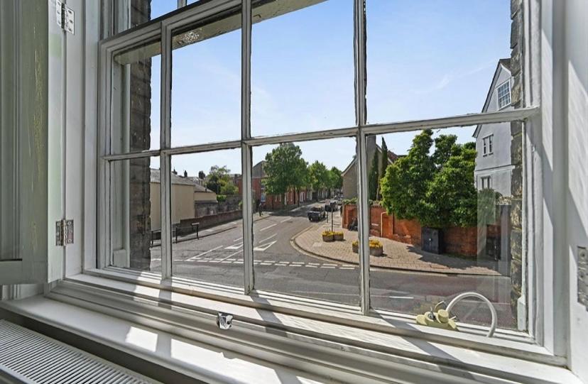 119 Northgate St - Delightful One Bedroom Apartment With Fantastic Living Space Bury St. Edmunds ภายนอก รูปภาพ